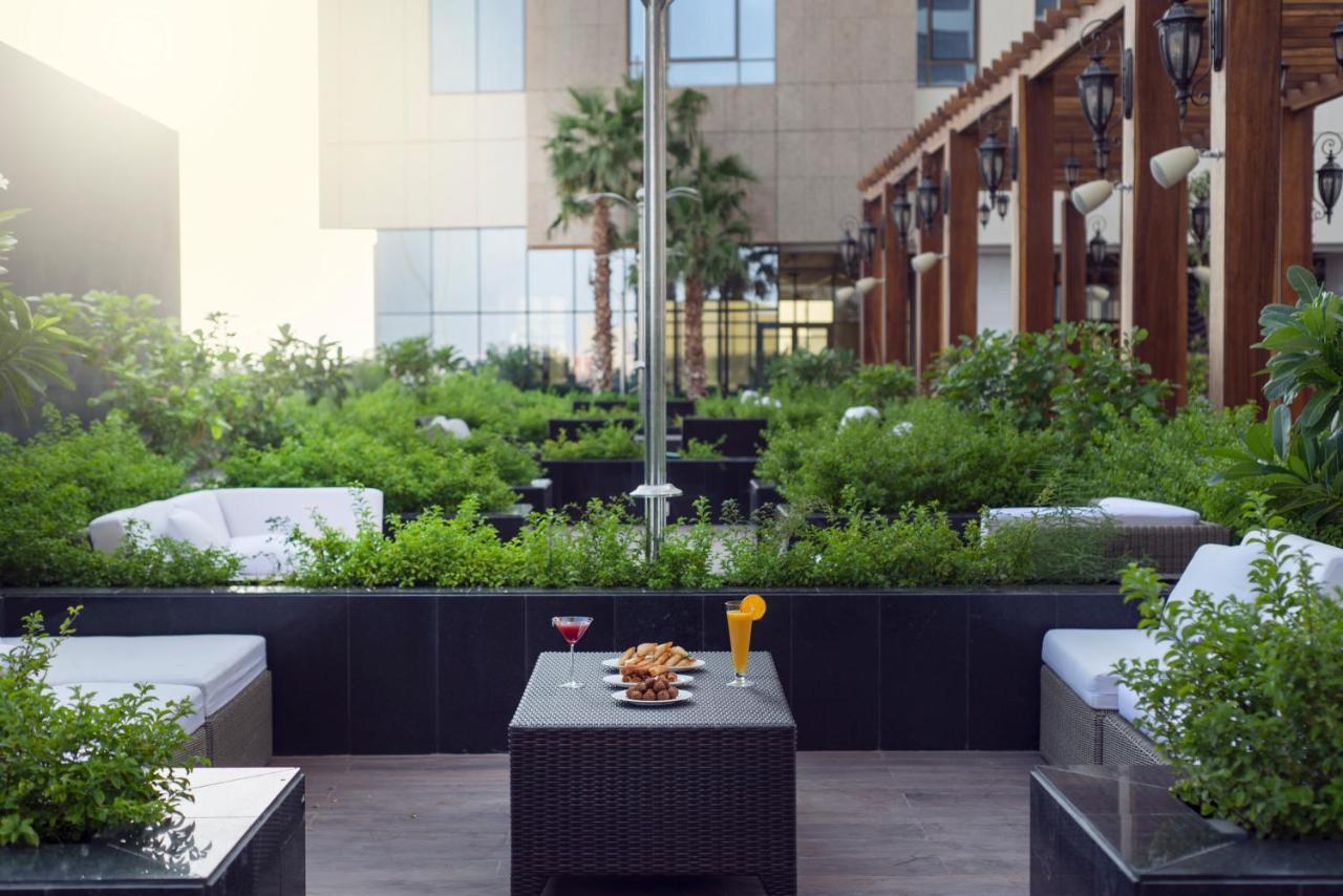 Movenpick Hotel And Residences ริยาดห์ ภายนอก รูปภาพ The Park, Hyderabad