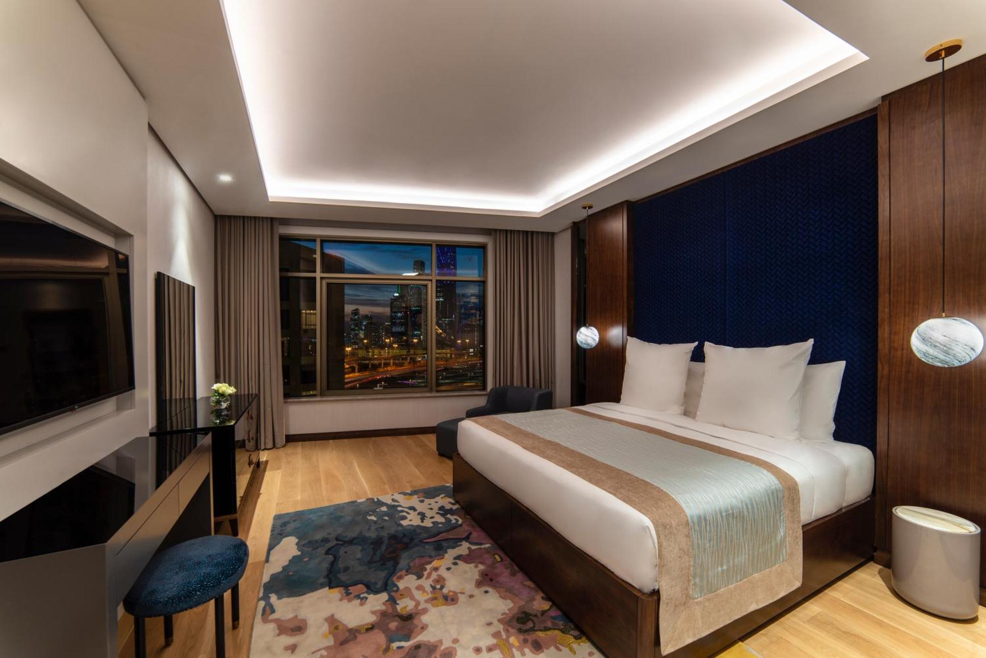 Movenpick Hotel And Residences ริยาดห์ ภายนอก รูปภาพ Deluxe Suite