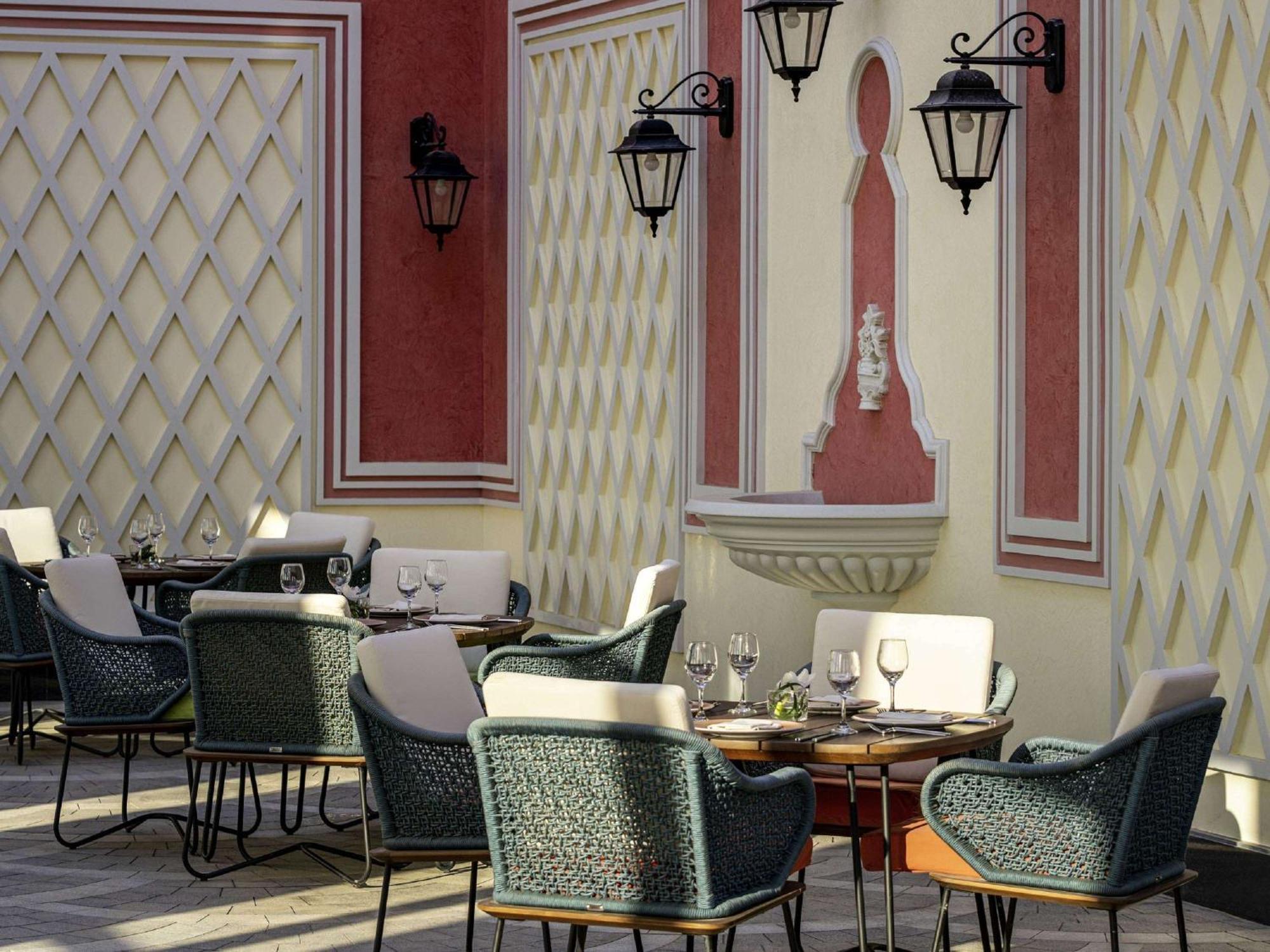 Movenpick Hotel And Residences ริยาดห์ ภายนอก รูปภาพ The restaurant